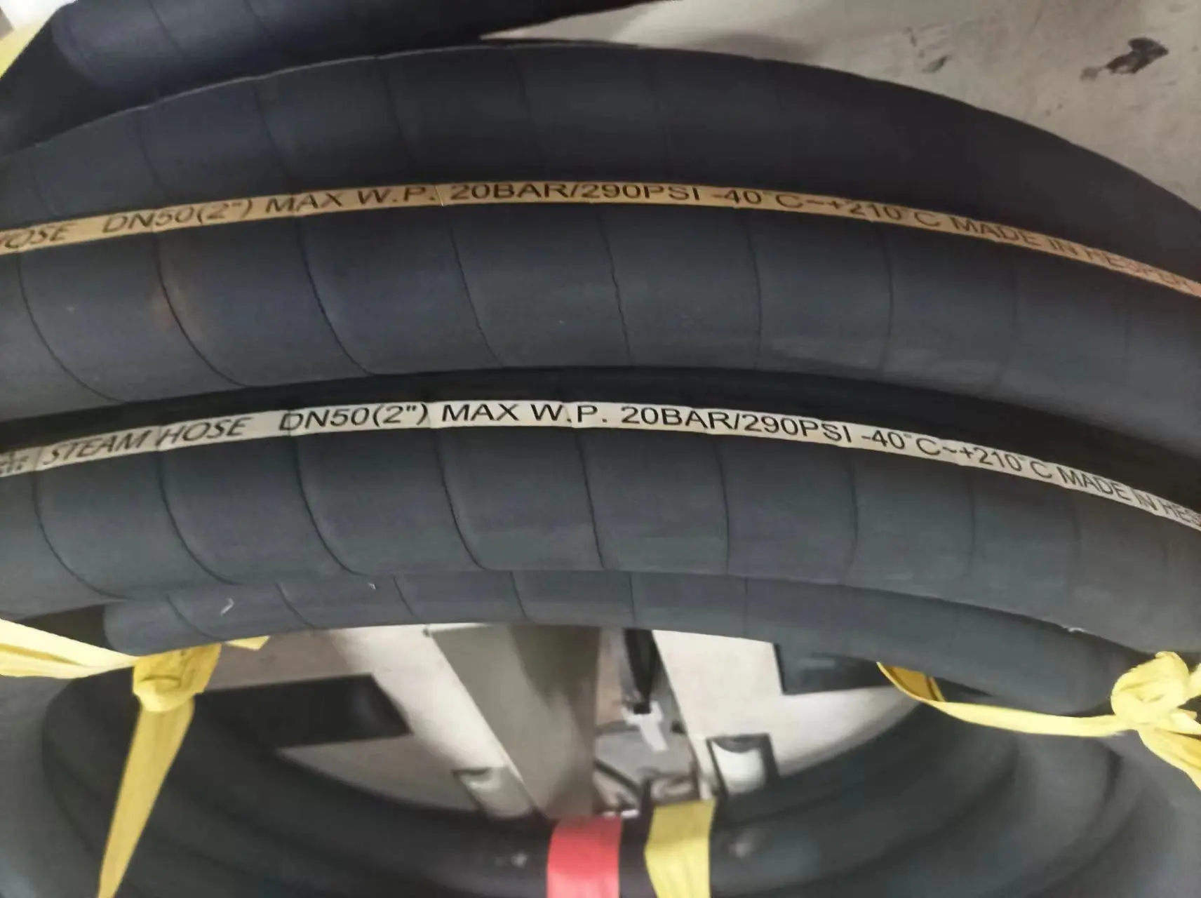 High Performance EPDM Smooth Surface High Temperature Rubber Steam Hose Featured Image