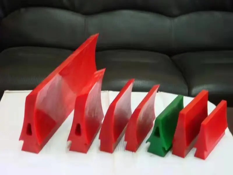 Polyurethane scraper